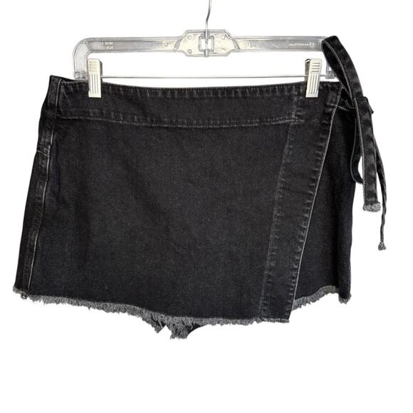 We the free Free people Black Denim Wrap Skort size 14 - Picture 1 of 4